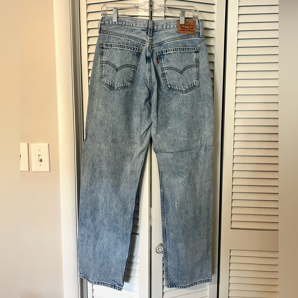 Medium-Wash Levi’s Low Pro Straight Jeans